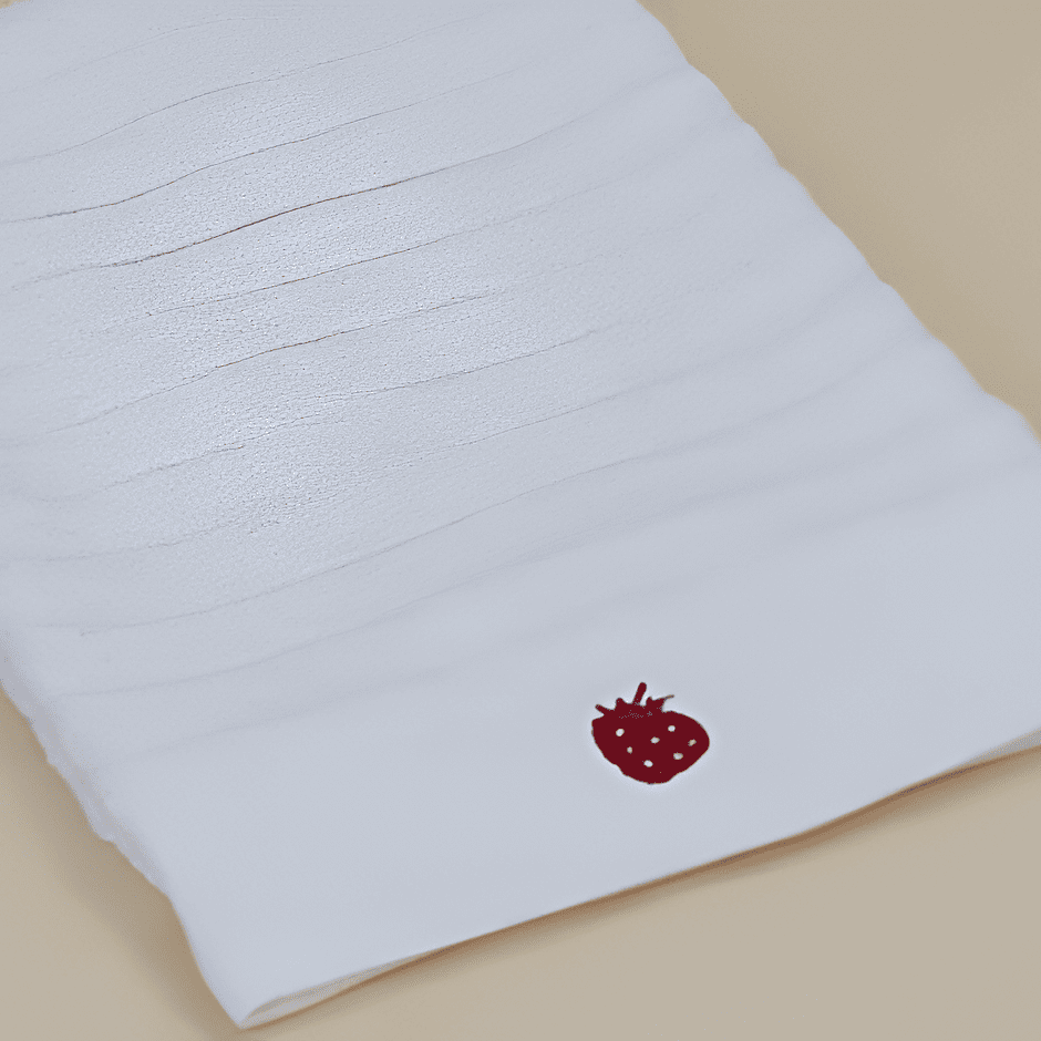 Classic white Kitchen Towel - Vera made from 100% cotton, designed for superior absorbency and everyday kitchen tasks