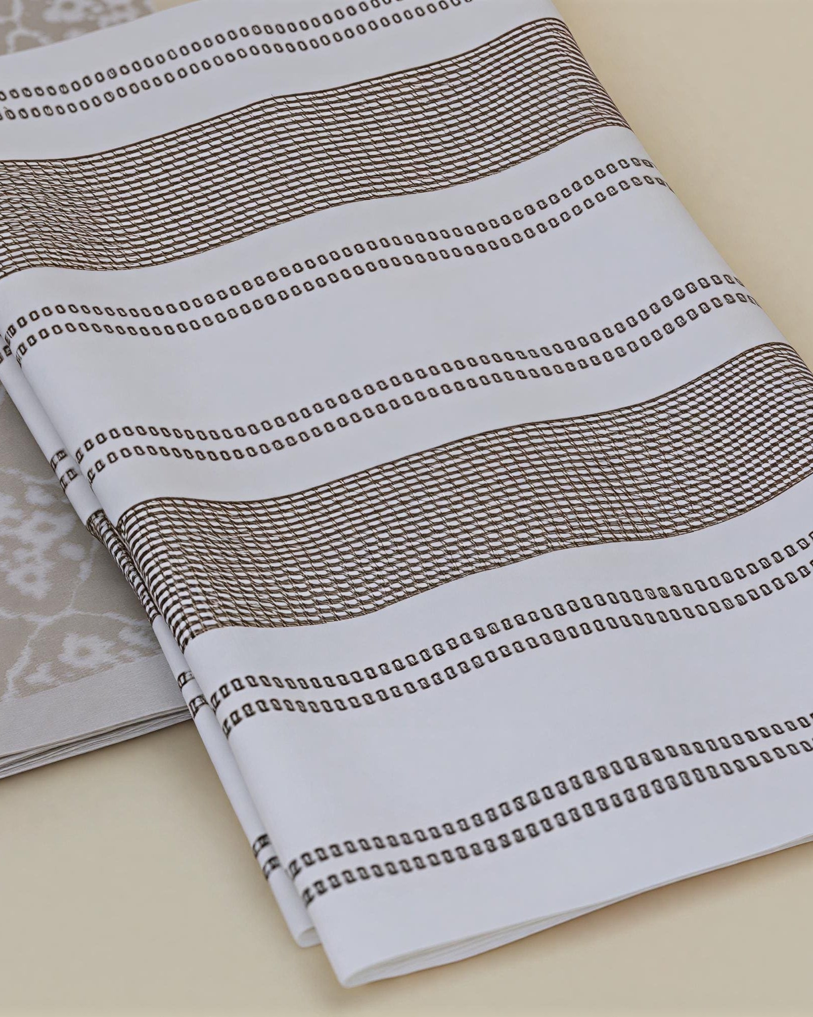 Warm brown Kitchen Towel - Viva made from soft cotton, combining durability and absorbency for kitchen tasks