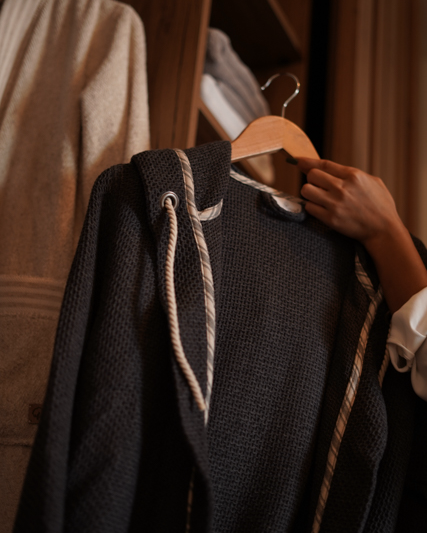 Minoa - USA Canada - Sustainable Luxury - Naia Panama Unisex Robe