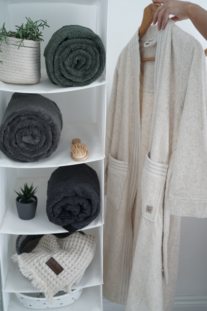 Minoa - USA Canada - Sustainable Luxury bath robe - Raisa Hemp & Organic Unisex Robe