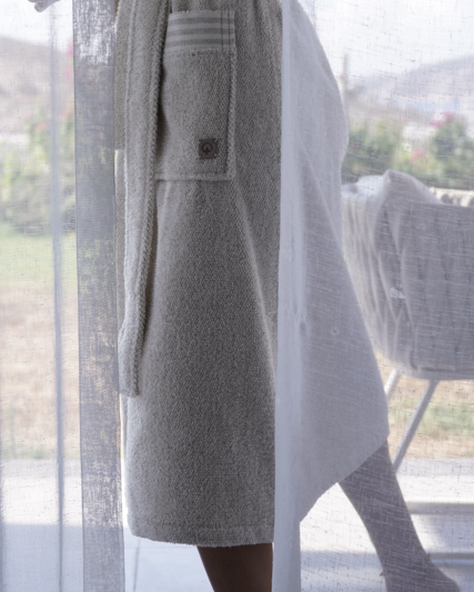Minoa - USA Canada - Sustainable Luxury bath robe - Raisa Hemp & Organic Unisex Robe
