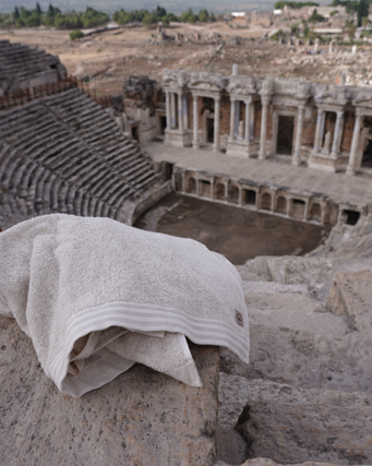 Minoa - USA Canada - Sustainable Luxury - Raisa Hemp & Organic Bath Towel