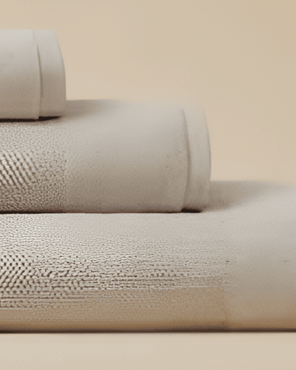 Sardes 550-GSM Organic Cotton Towel in pale pewter, an organic cotton towel made from 100% GOTS Certified Organic Cotton.