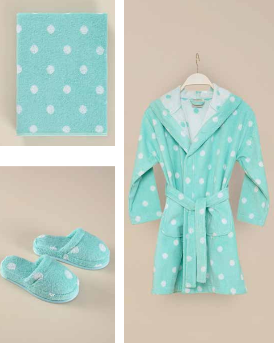 Children's bath set featuring a blue bubble pattern on towel, bathrobe, and slippers, combining fun and comfort for little ones