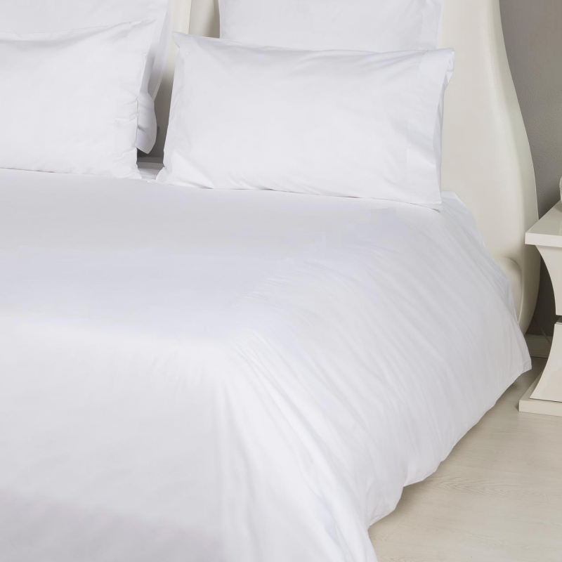 A white hotel bedding set