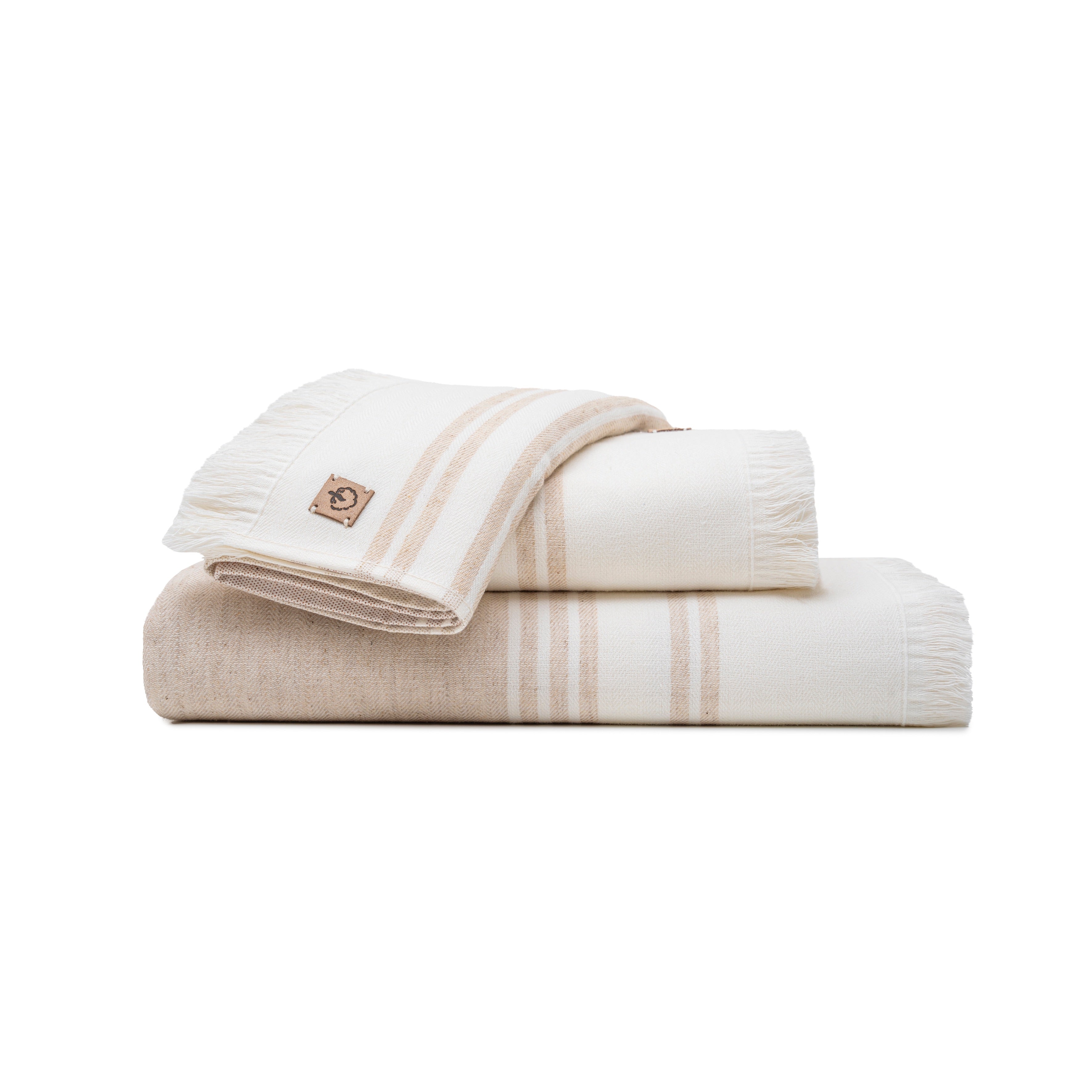 Minoa's sustainable, eco-friendly Erva Organic Aegean Cotton Bath Set, three pieces
