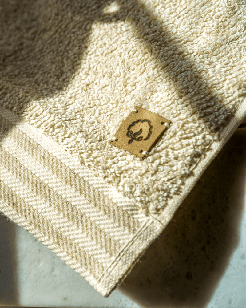 Minoa's ecocotton bath towel close up shot showcasing soft fabrics and warm feeling.