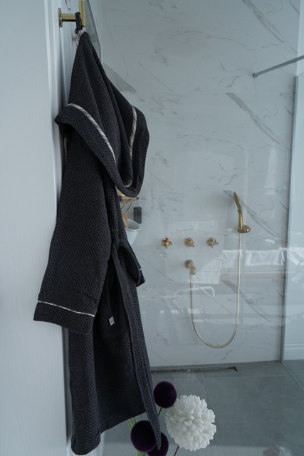 Minoa - USA Canada - Sustainable Luxury - Naia Panama Unisex Robe