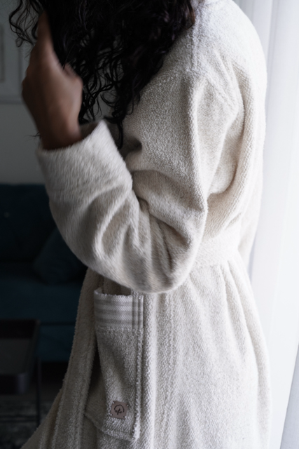 Minoa - USA Canada - Sustainable Luxury bath robe - Raisa Hemp & Organic Unisex Robe
