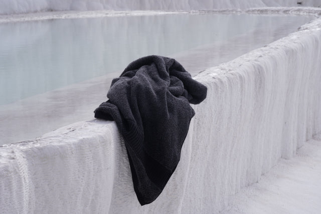 Minoa - USA Canada - Sustainable Luxury - Naia & Cotton Hand Towel