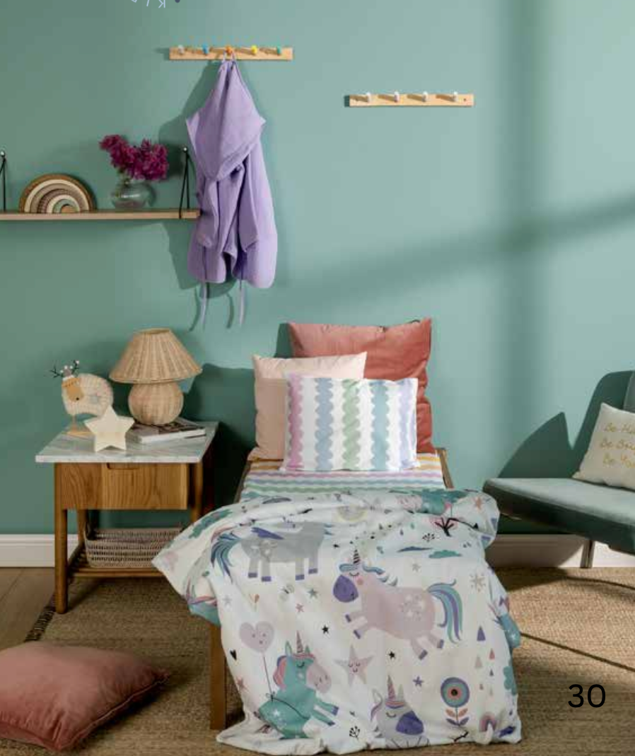 Organic cotton sheets set with digitally printed duvet cover, bed sheet, and pillow case, 100% cotton satin 200 TC in "Magical" pattern. 