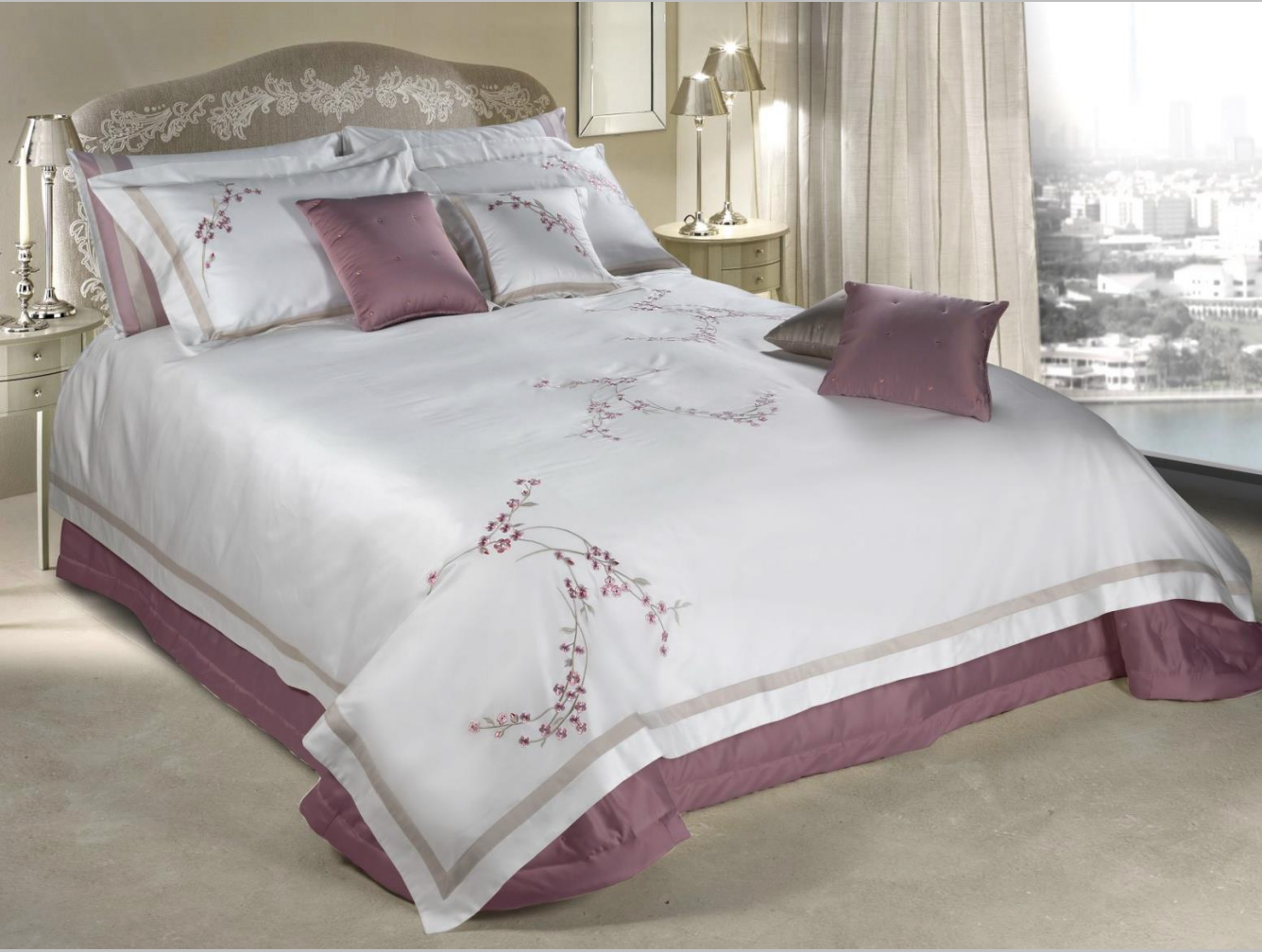 White-n-purple floral pattern bedding set