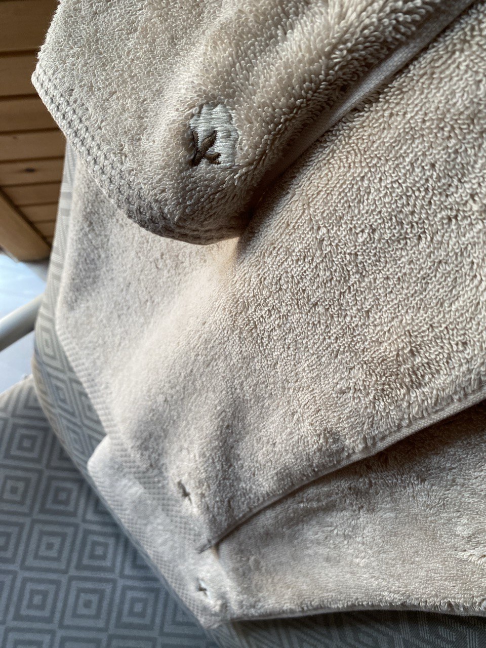 Minoa USA Canada Jasper organic Aegean cotton luxury bath towel set, showcasing sustainable luxury, soft plush texture, and premium craftsmanship